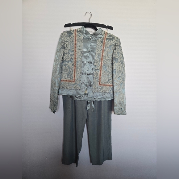 karin stevens Tops - VTG Karin Stevens Elegant Jacket and Pants Set